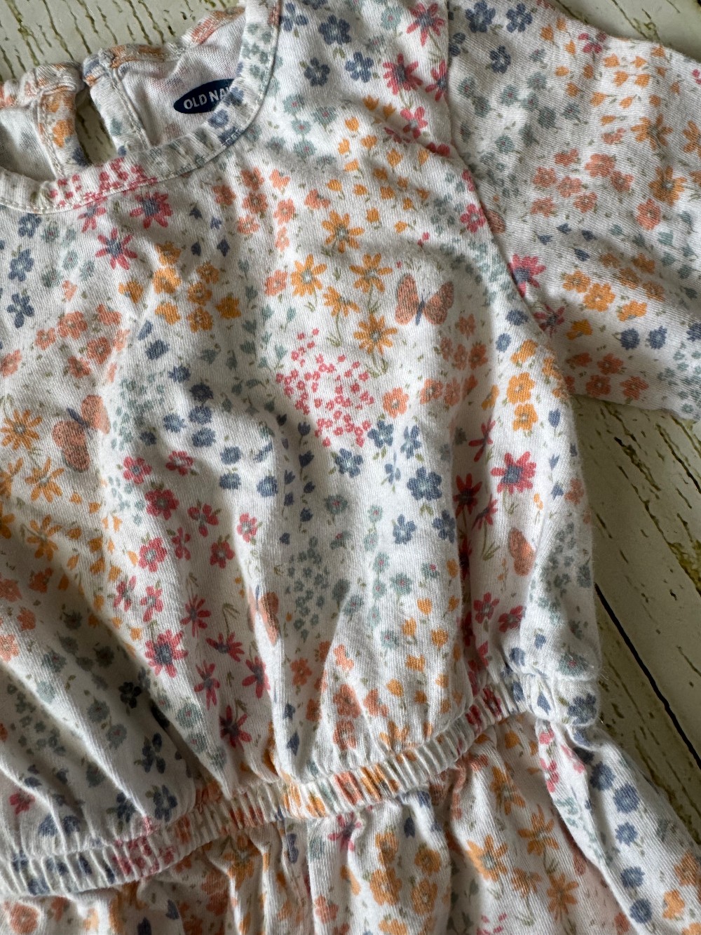 SIZE 18/24M Old Navy romper