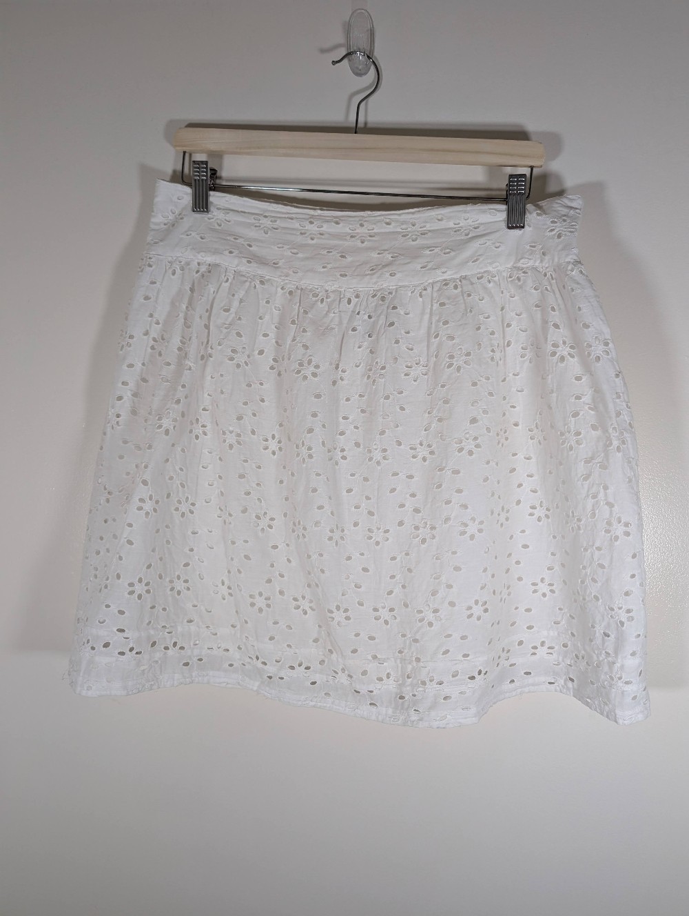 August Silk Options Eyelet Skirt - SZ 12