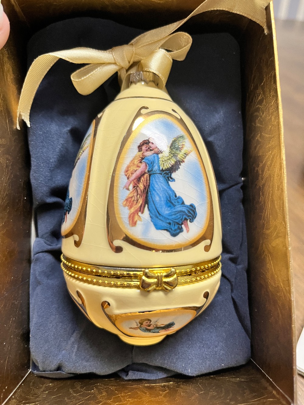 TT - Valerie Hill Mr. Christmas Musical Egg with Box