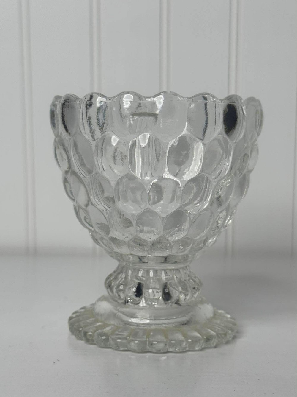 2537 - Vintage Avon bubble glass footed compote (3.5x3.5x4)