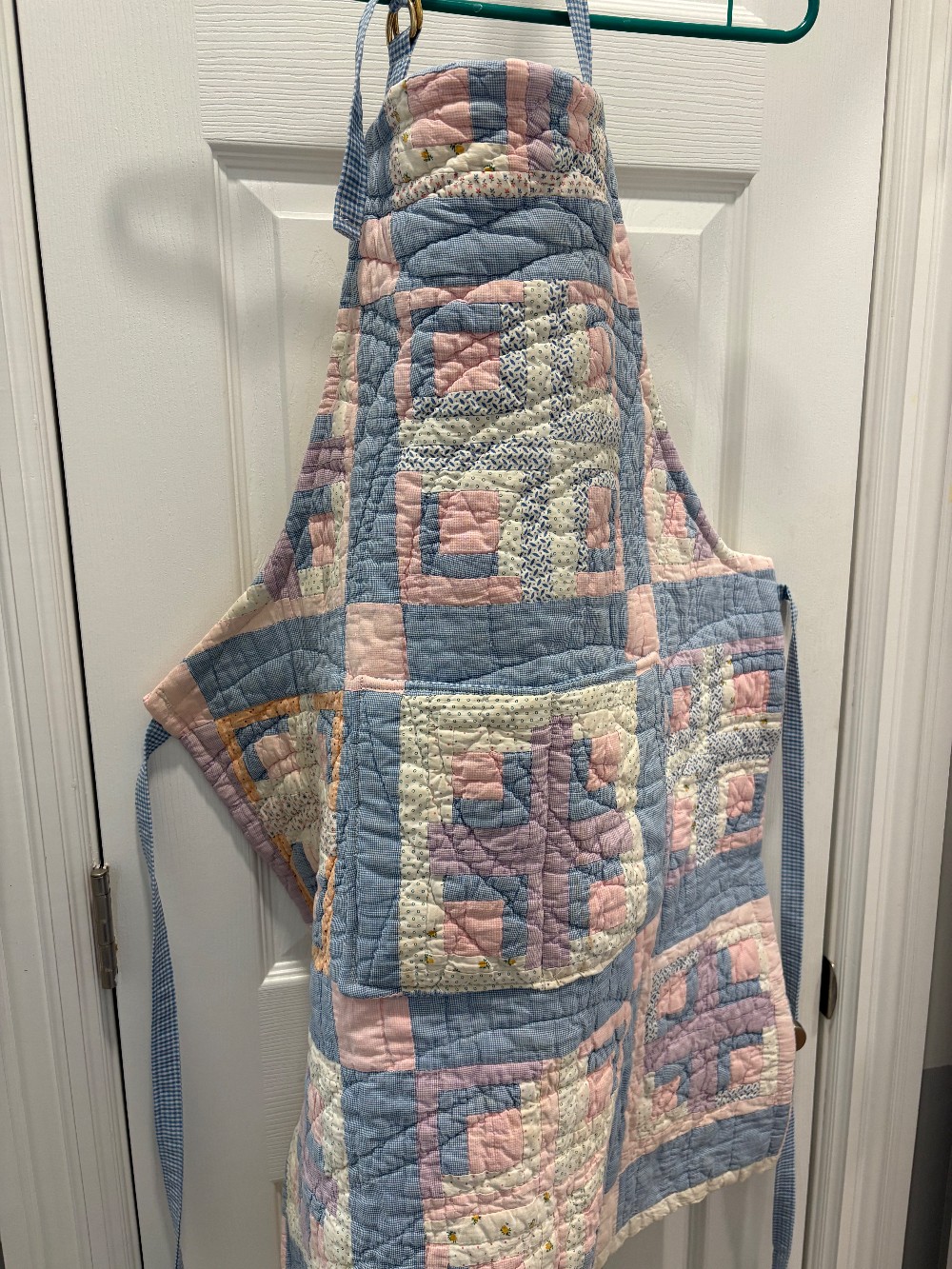 A cutter quilt apron