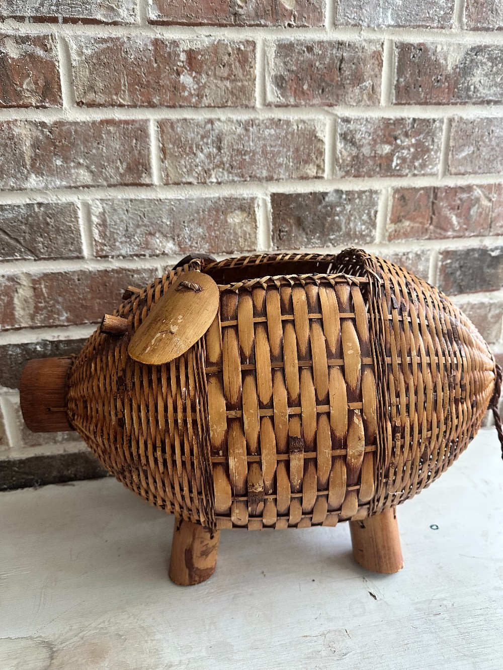 MW- Large Wicker Pig Planter/basket