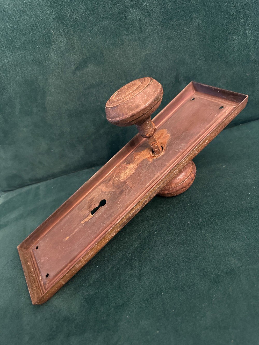 MB 1910? Door Knob and Plate
