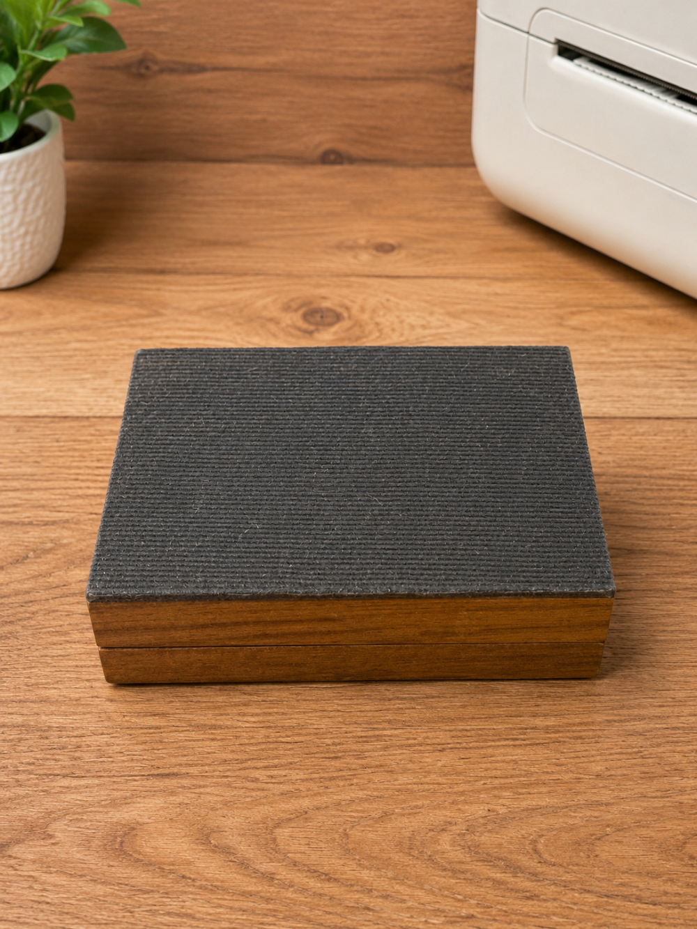 Wood box w/ Image by William Feilding
