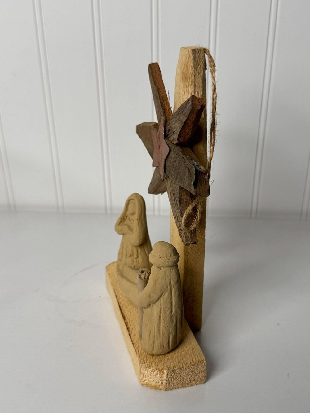 2681 - Driftwood nativity ornament