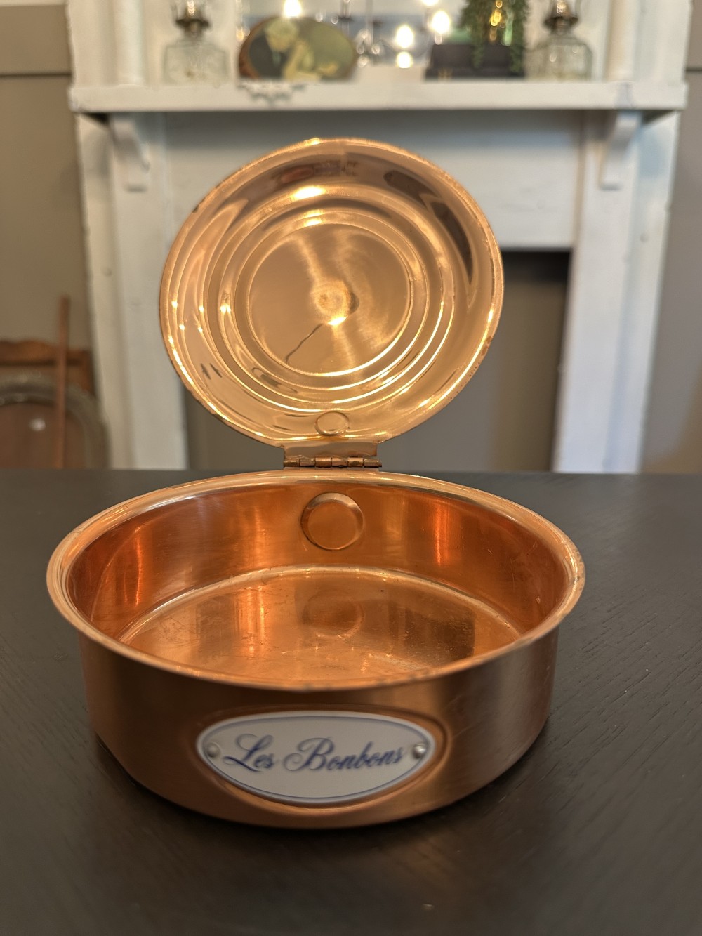 MB 1984 Teleflora Les Bonbons Copper Silent Butler