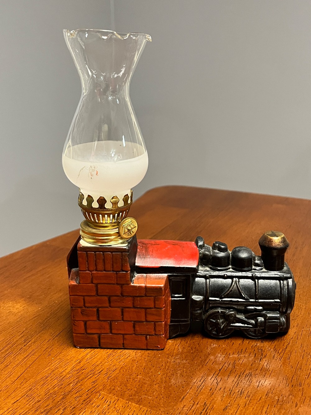 TT - 1971 Crivitz, Wisc. Train Mini Oil Lamp with Globe