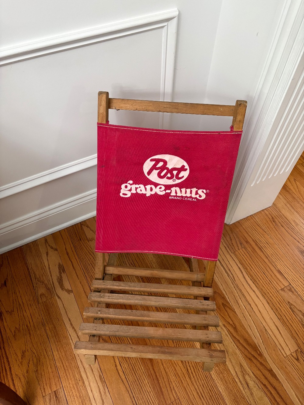 Post Grape-Nuts folding beach chair from the 1950-1960