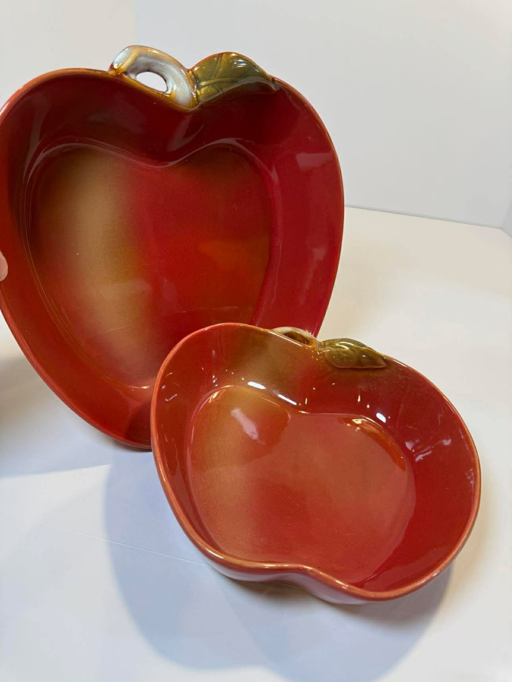 0308 - Set of two - Apple shaped dishes