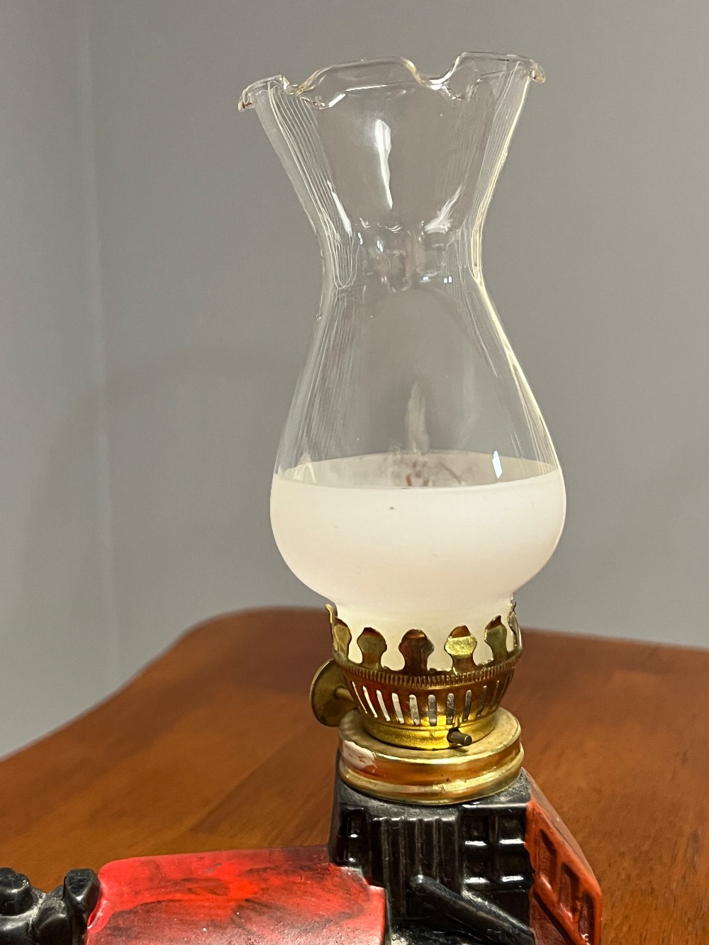 TT - 1971 Crivitz, Wisc. Train Mini Oil Lamp with Globe