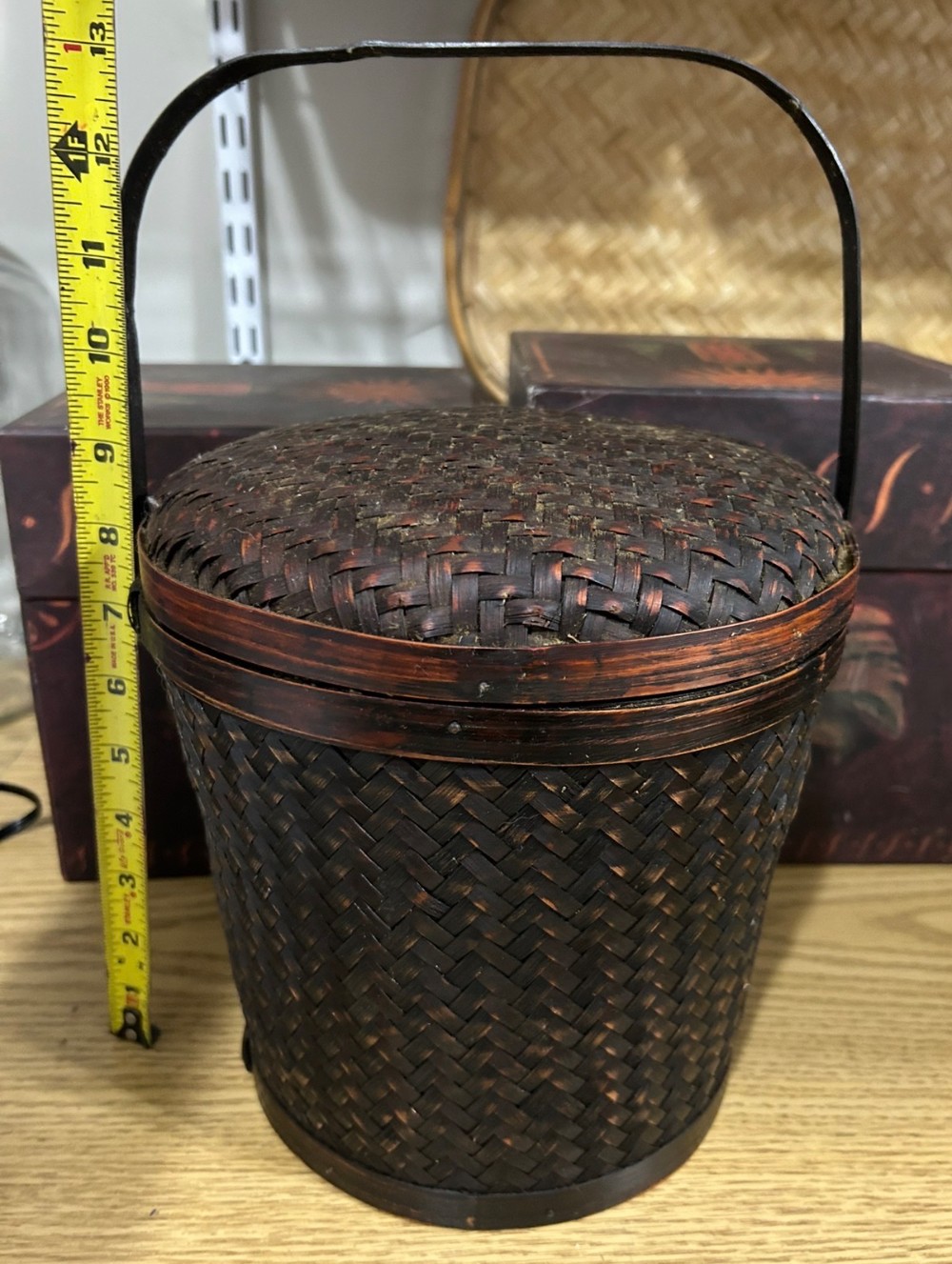 Vintage basket with lid