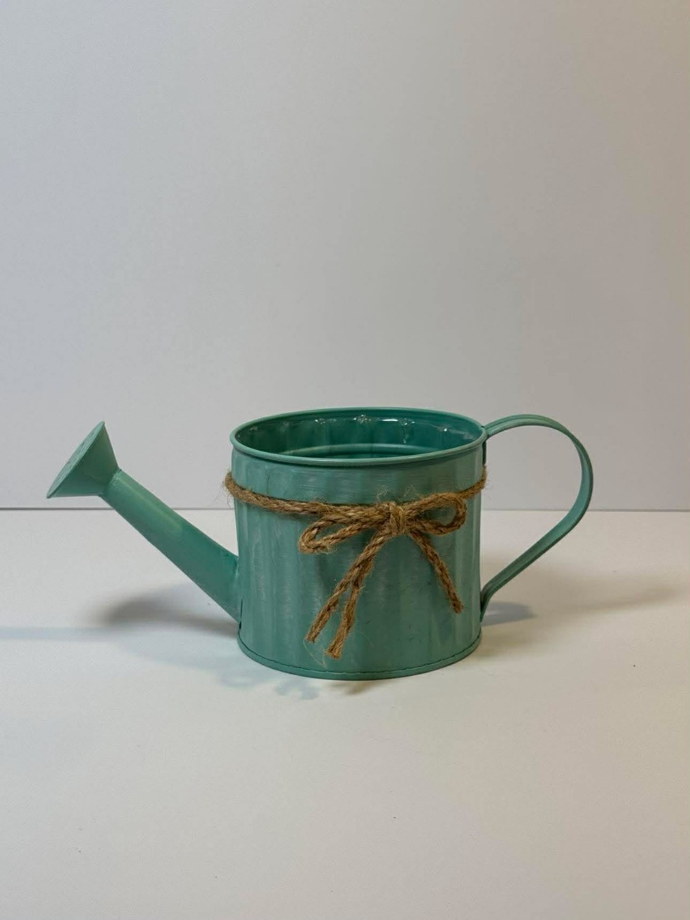 167 - Green/teal watering can (10x5x5)