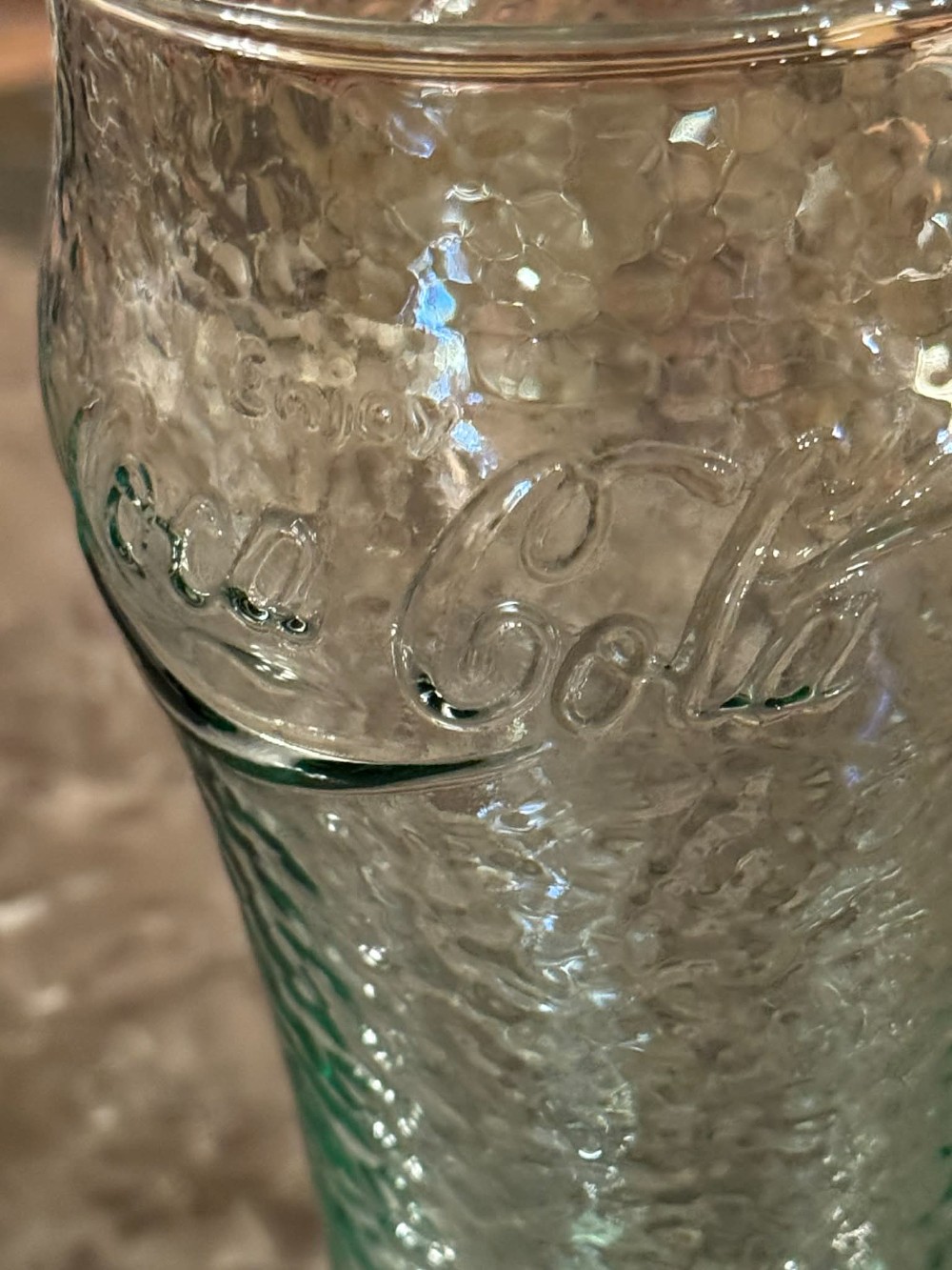 1592 - vintage green pebbled glass tumbler featuring the 