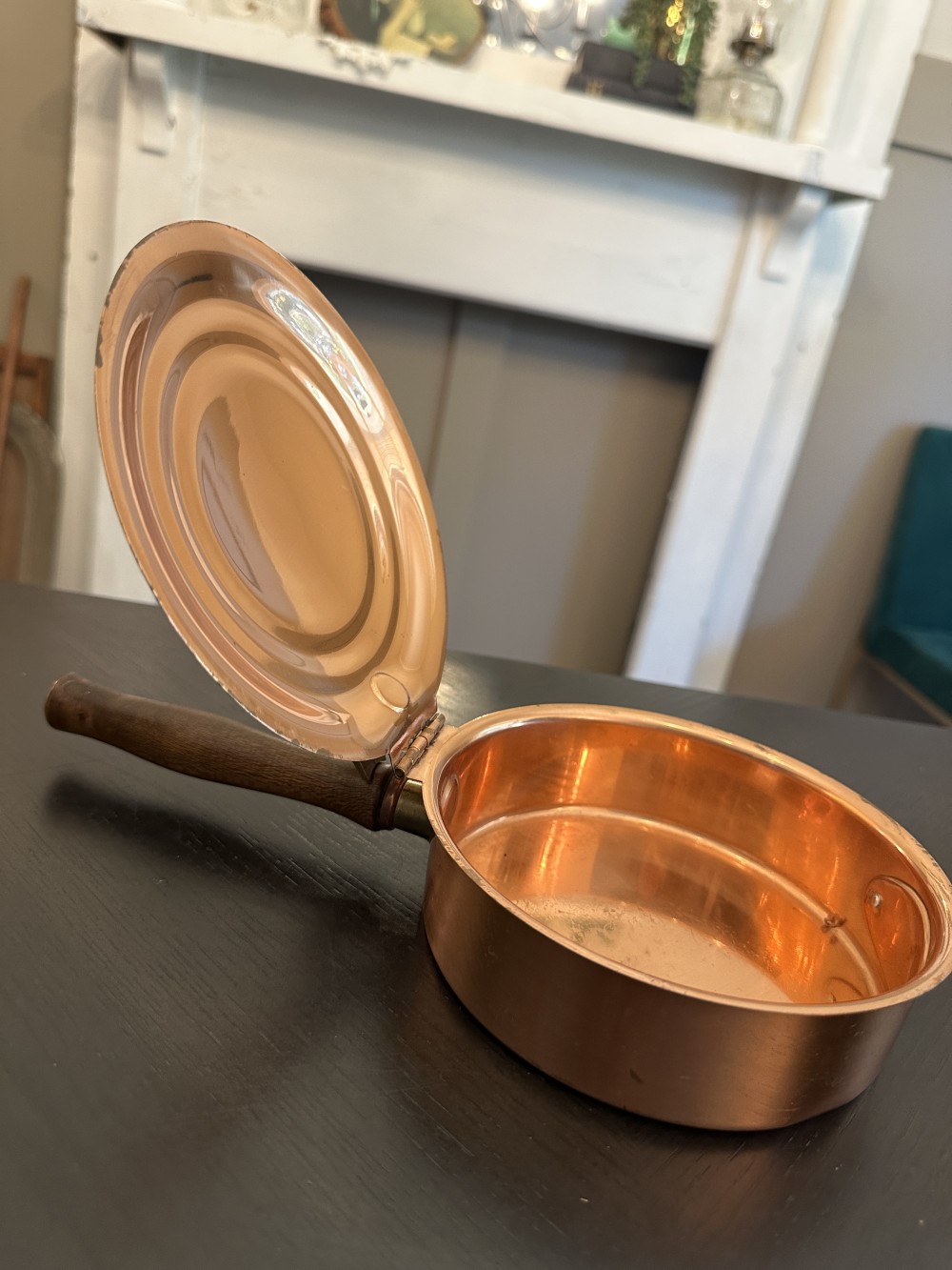 MB 1984 Teleflora Les Bonbons Copper Silent Butler