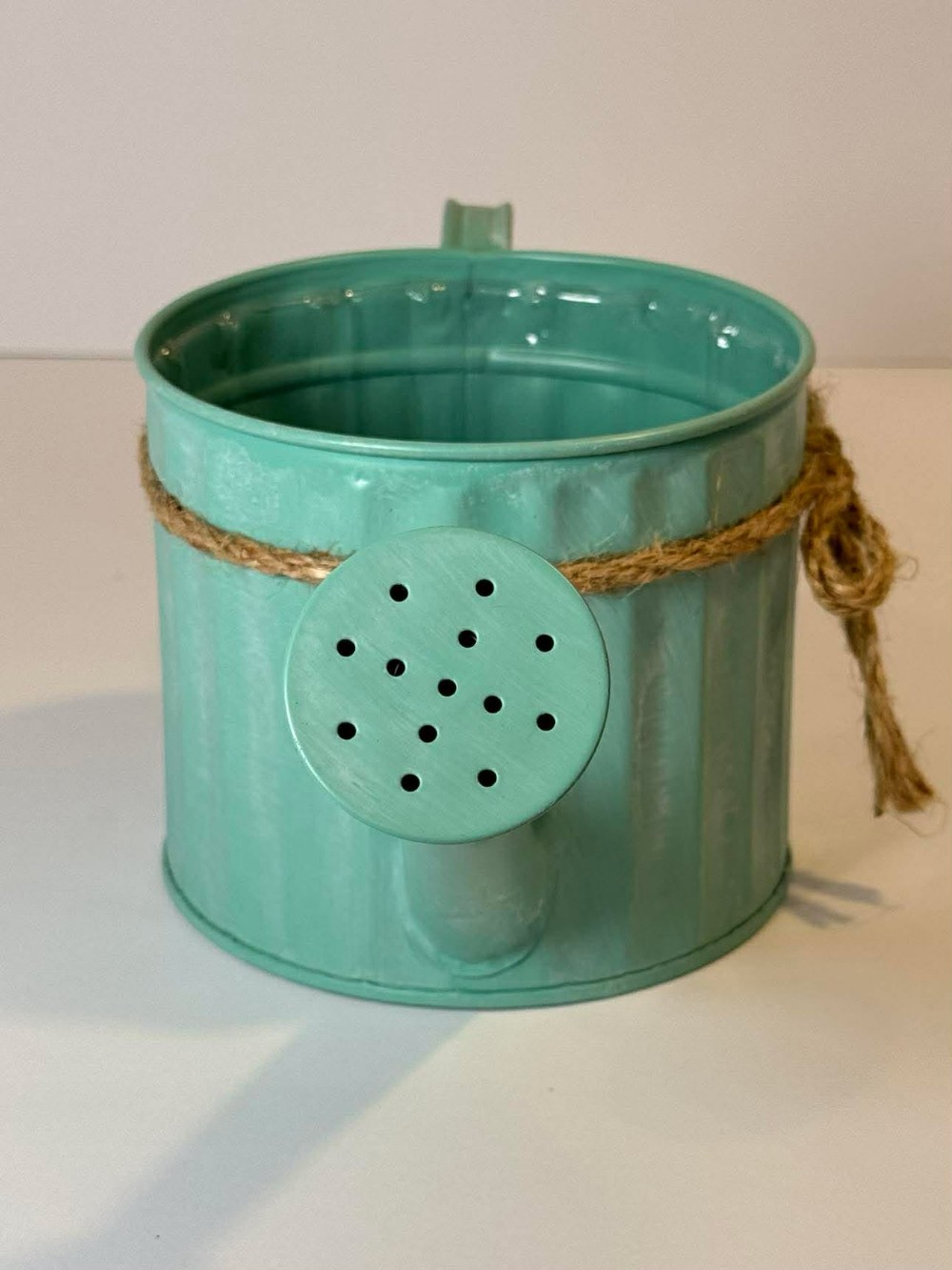 167 - Green/teal watering can (10x5x5)