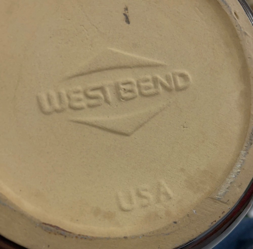 Vintage West bend pot with lid