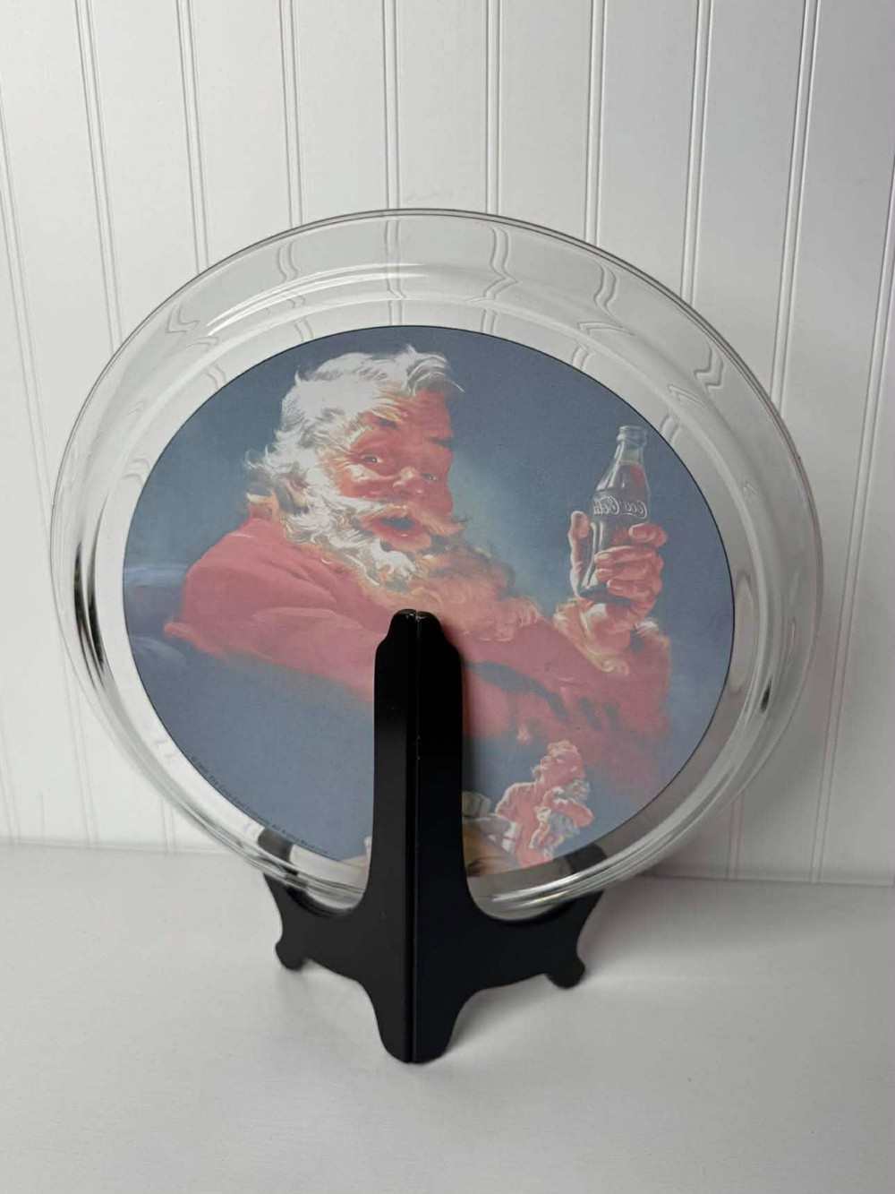 2683 - Vintage 1993/1994 Indiana Glass Coca-Cola Santa Claus serving platter (13x1x13)  13-inch round glass tray features Haddon Sundblom's iconic Santa holding a Coca-Cola bottle