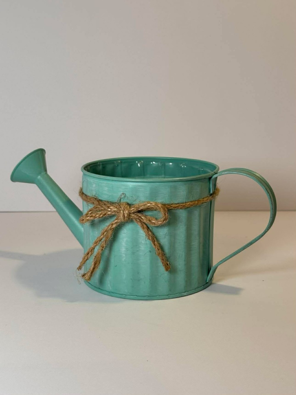 167 - Green/teal watering can (10x5x5)