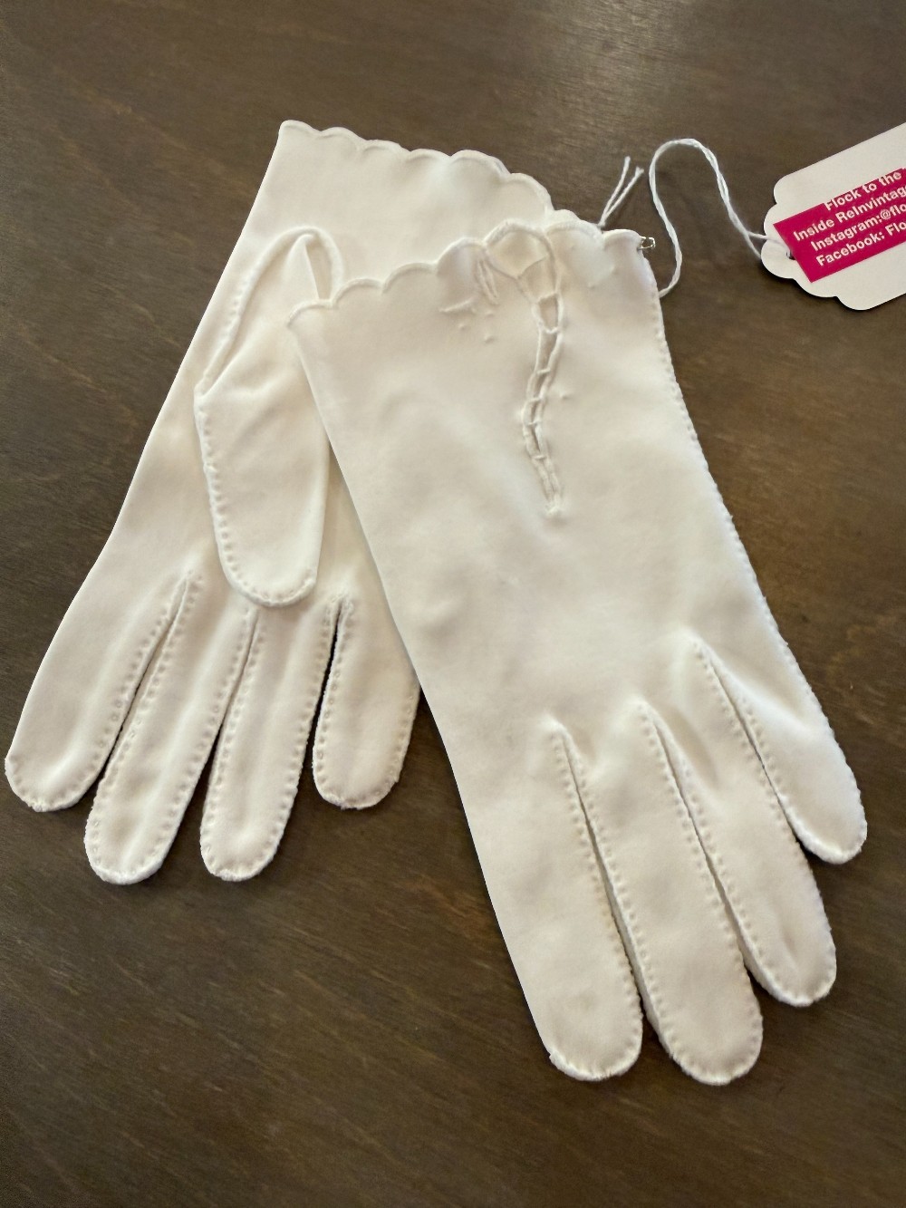 Vintage cutwork dress gloves