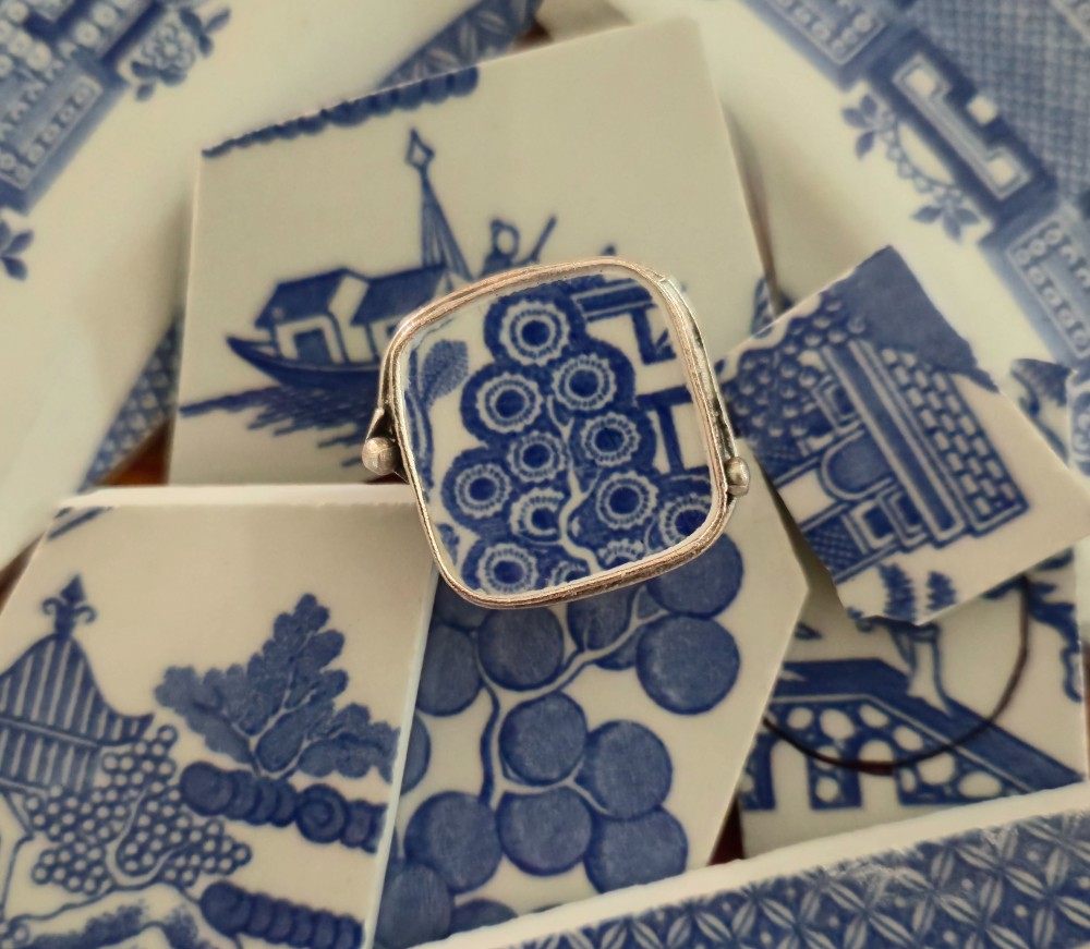 Spode's 'Blue Willow' Beautiful Tree Adjustable Ring