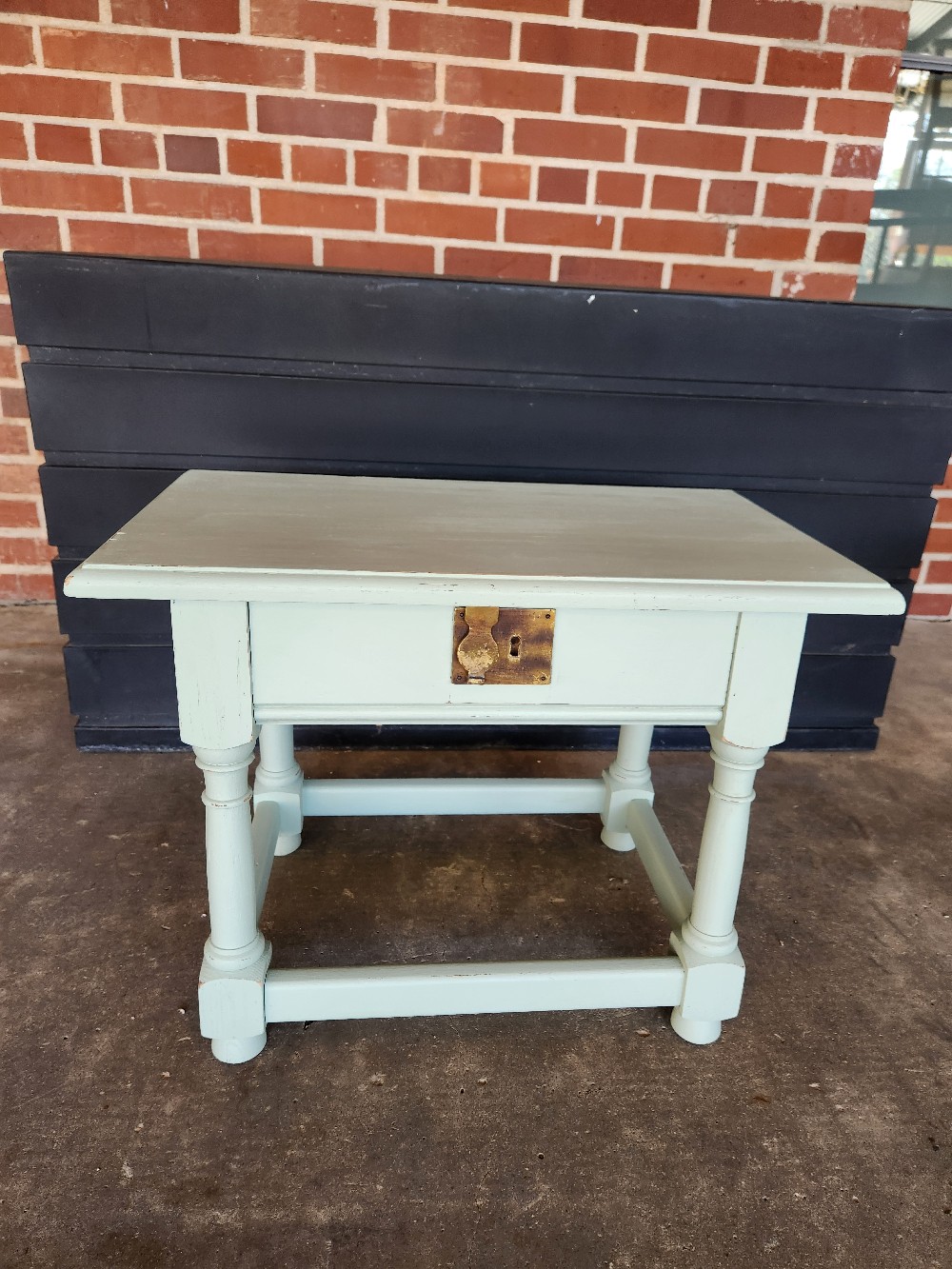 Storage Table/Bench