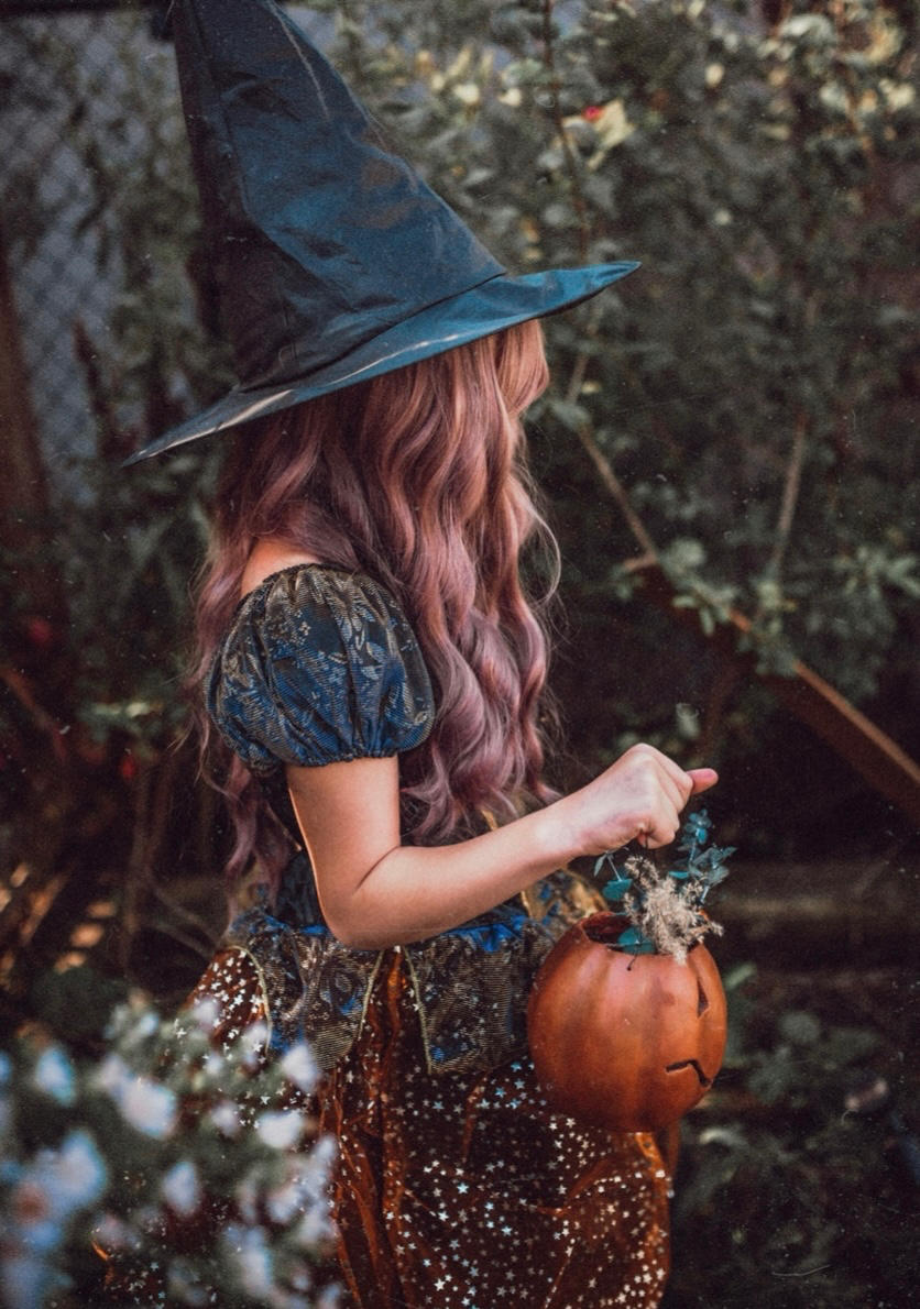 Halloween Pre-Loved